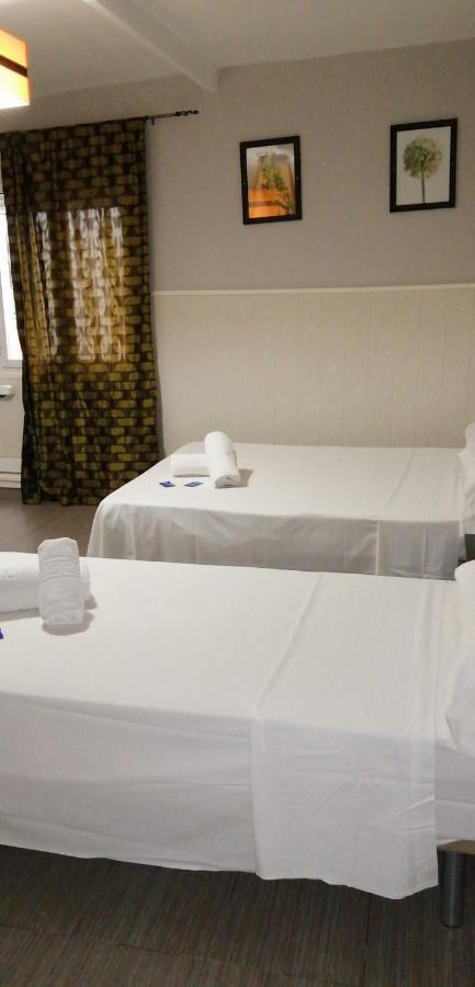 Hostal Oxum Μαδρίτη Εξωτερικό φωτογραφία