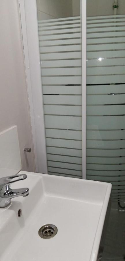 Hostal Oxum Μαδρίτη Εξωτερικό φωτογραφία