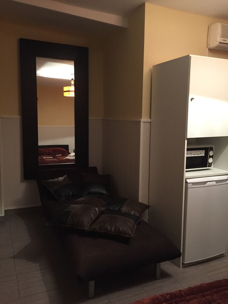 Hostal Oxum Μαδρίτη Εξωτερικό φωτογραφία