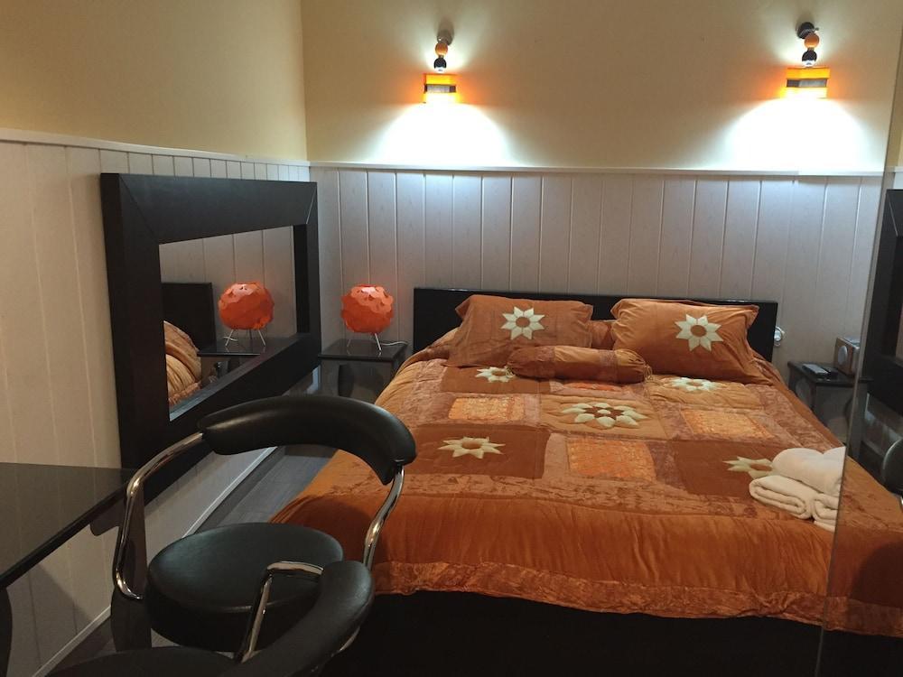 Hostal Oxum Μαδρίτη Εξωτερικό φωτογραφία